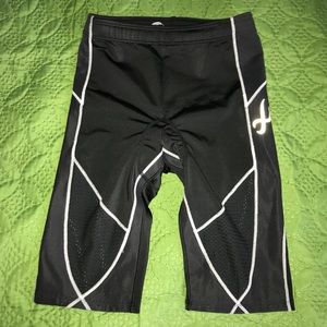 Awesome CW-X Shorts!  EUC 💪